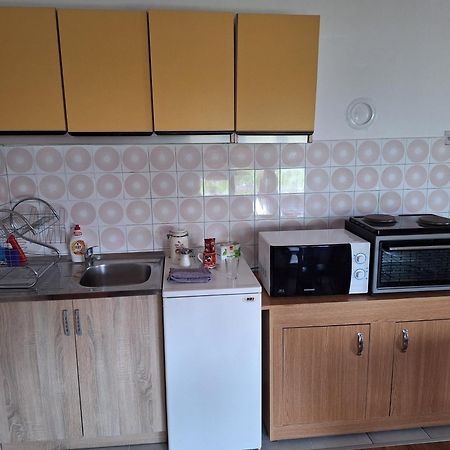 Aki Apartment Drvar ภายนอก รูปภาพ